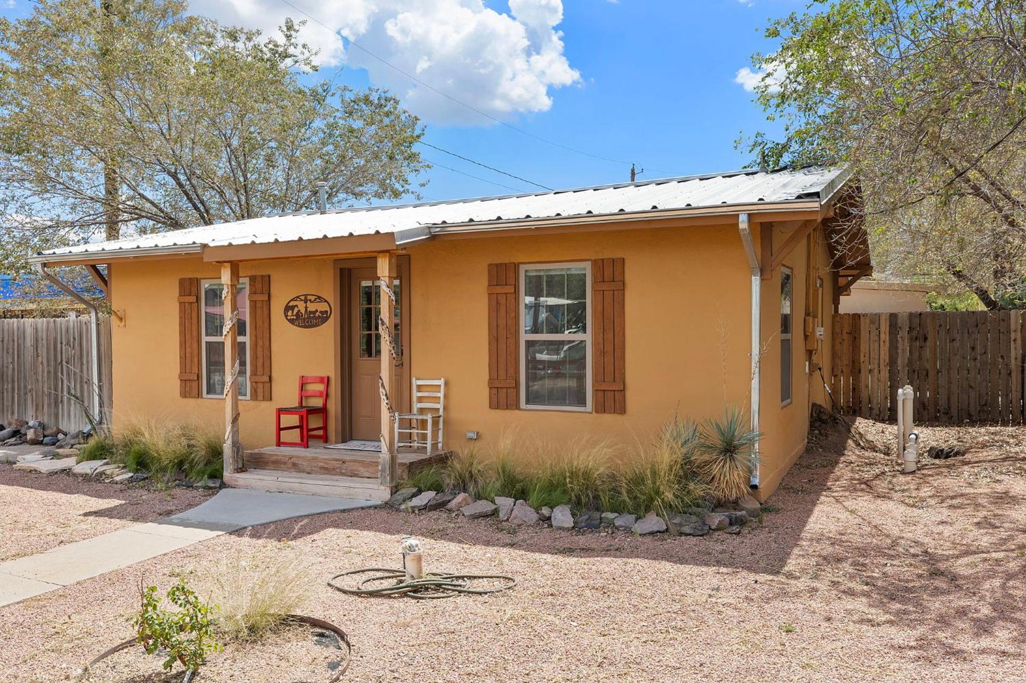 The Cowboy House Villa Alpine Exterior photo